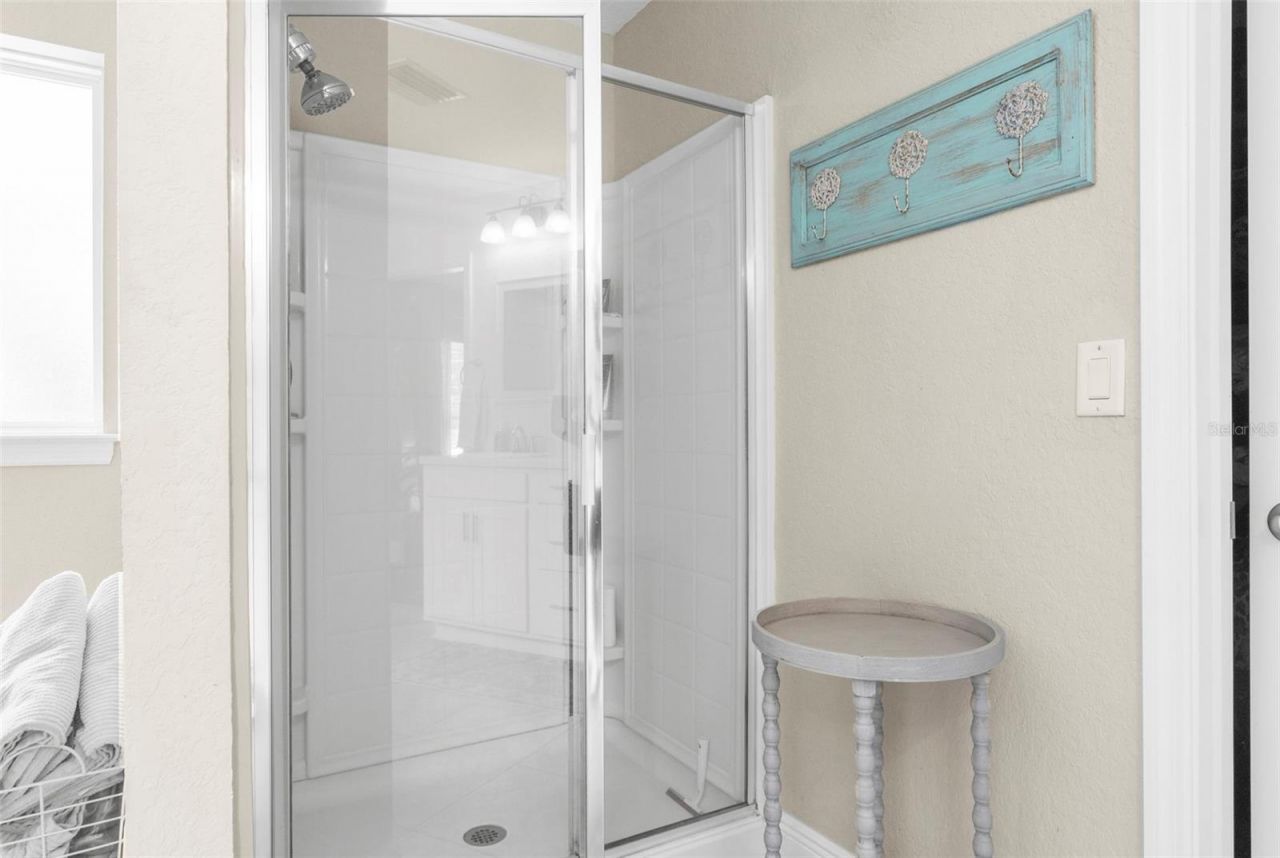 18209 Merwyn Cir, Weeki Wachee, FL 34614 Photo