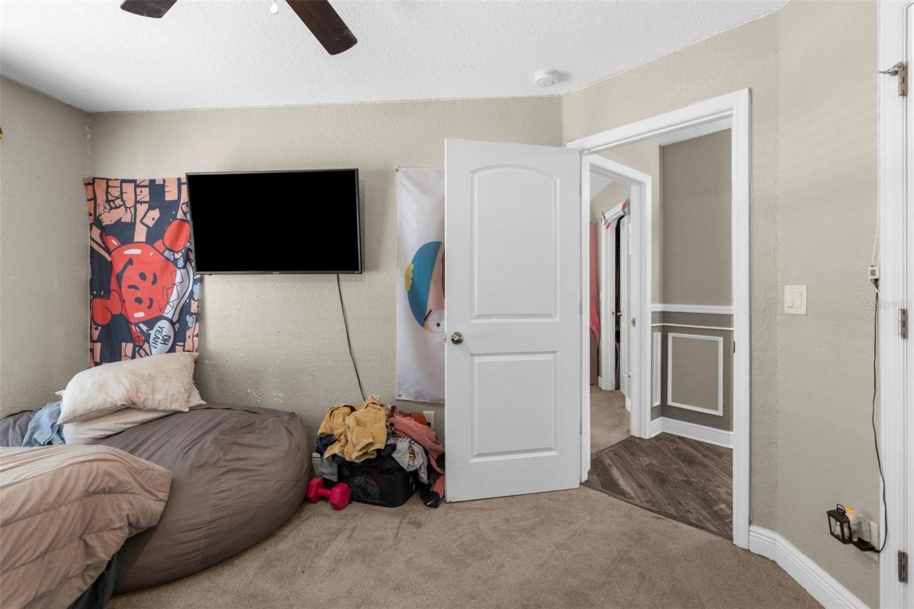 18209 Merwyn Cir, Weeki Wachee, FL 34614 Photo