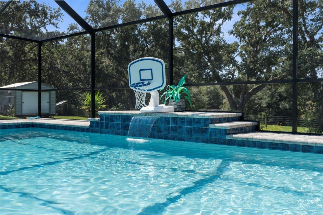 18209 Merwyn Cir, Weeki Wachee, FL 34614 Photo