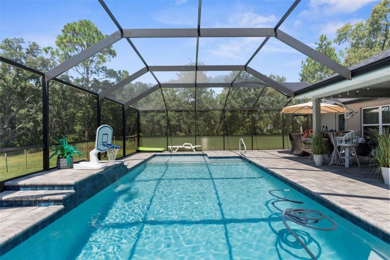 18209 Merwyn Cir, Weeki Wachee, FL 34614 Photo