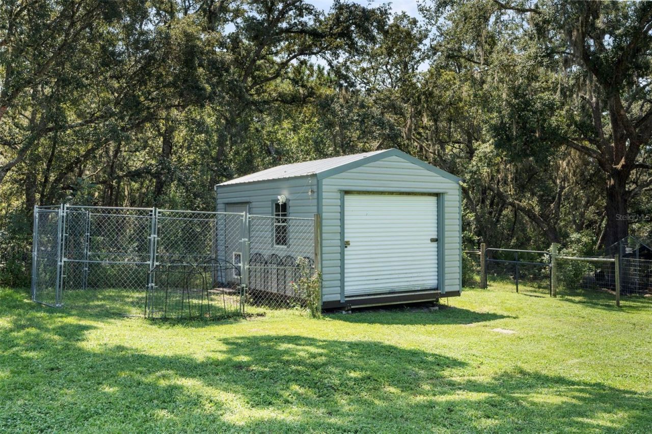 18209 Merwyn Cir, Weeki Wachee, FL 34614 Photo