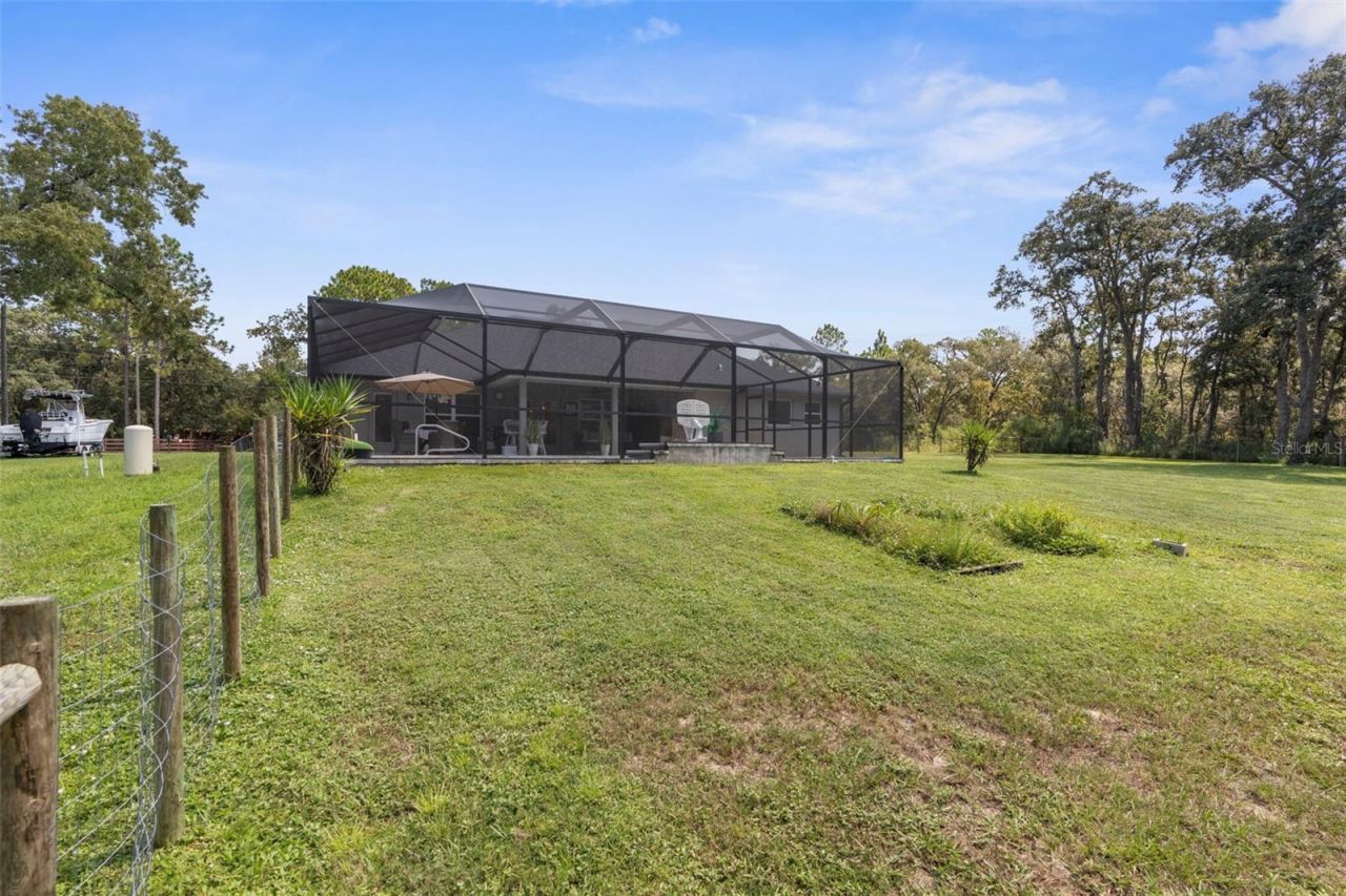 18209 Merwyn Cir, Weeki Wachee, FL 34614 Photo