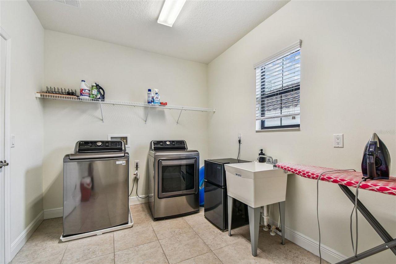 2713 Calvano Drive, Land O Lakes, FL 34639 Photo