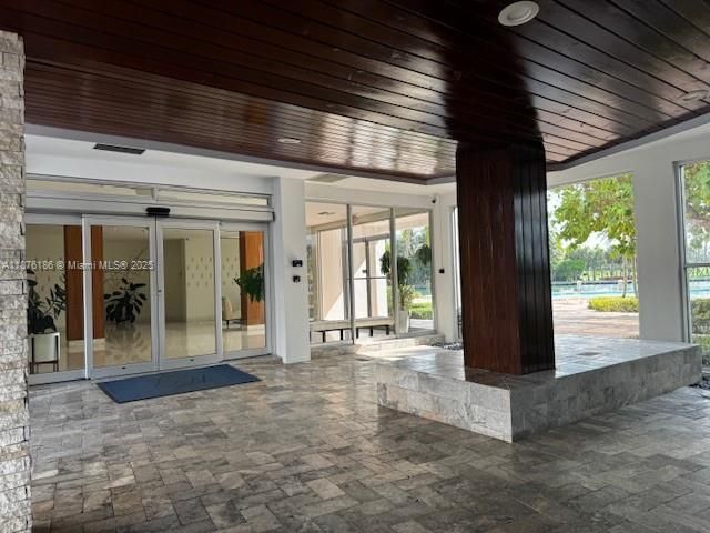 9100 W Bay Harbor Dr, Unit 7A, Bay Harbor Islands, FL 33154 Photo