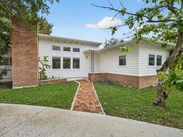 6395 SW 42nd Ter, South Miami, FL 33155