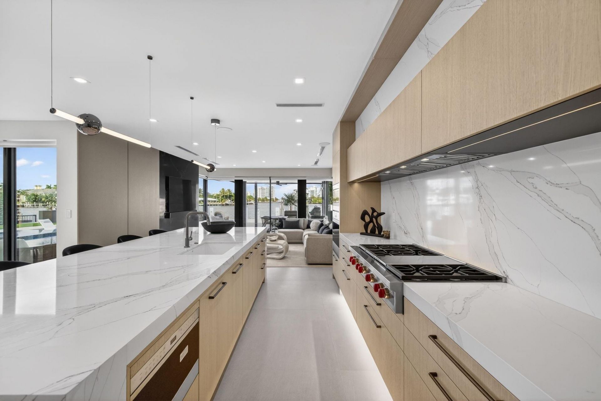 2533 Aqua Vista Blvd, Fort Lauderdale, FL 33301 Photo