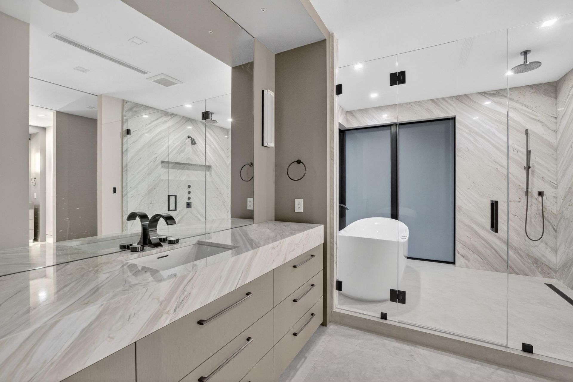 2533 Aqua Vista Blvd, Fort Lauderdale, FL 33301 Photo