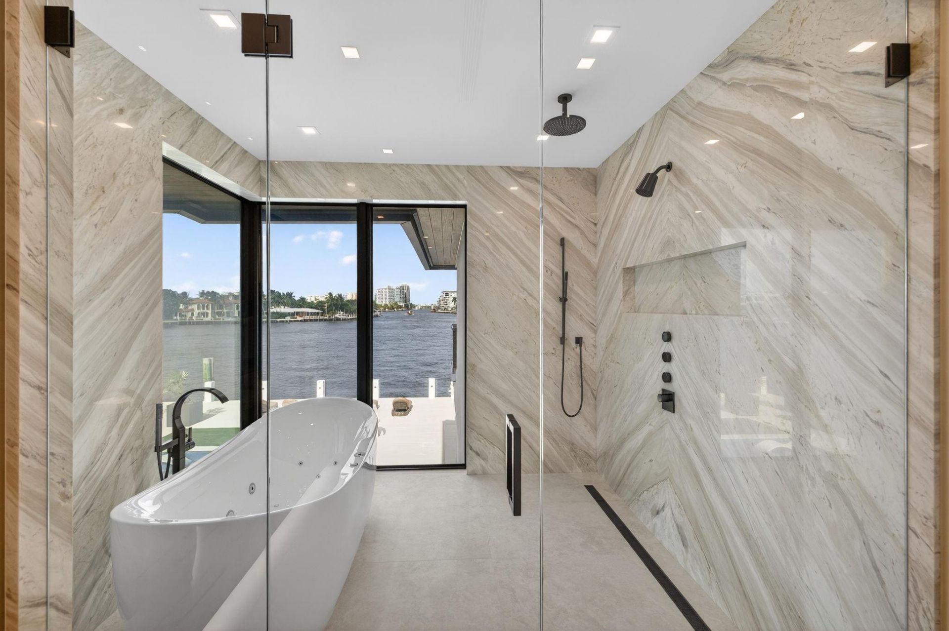 2533 Aqua Vista Blvd, Fort Lauderdale, FL 33301 Photo