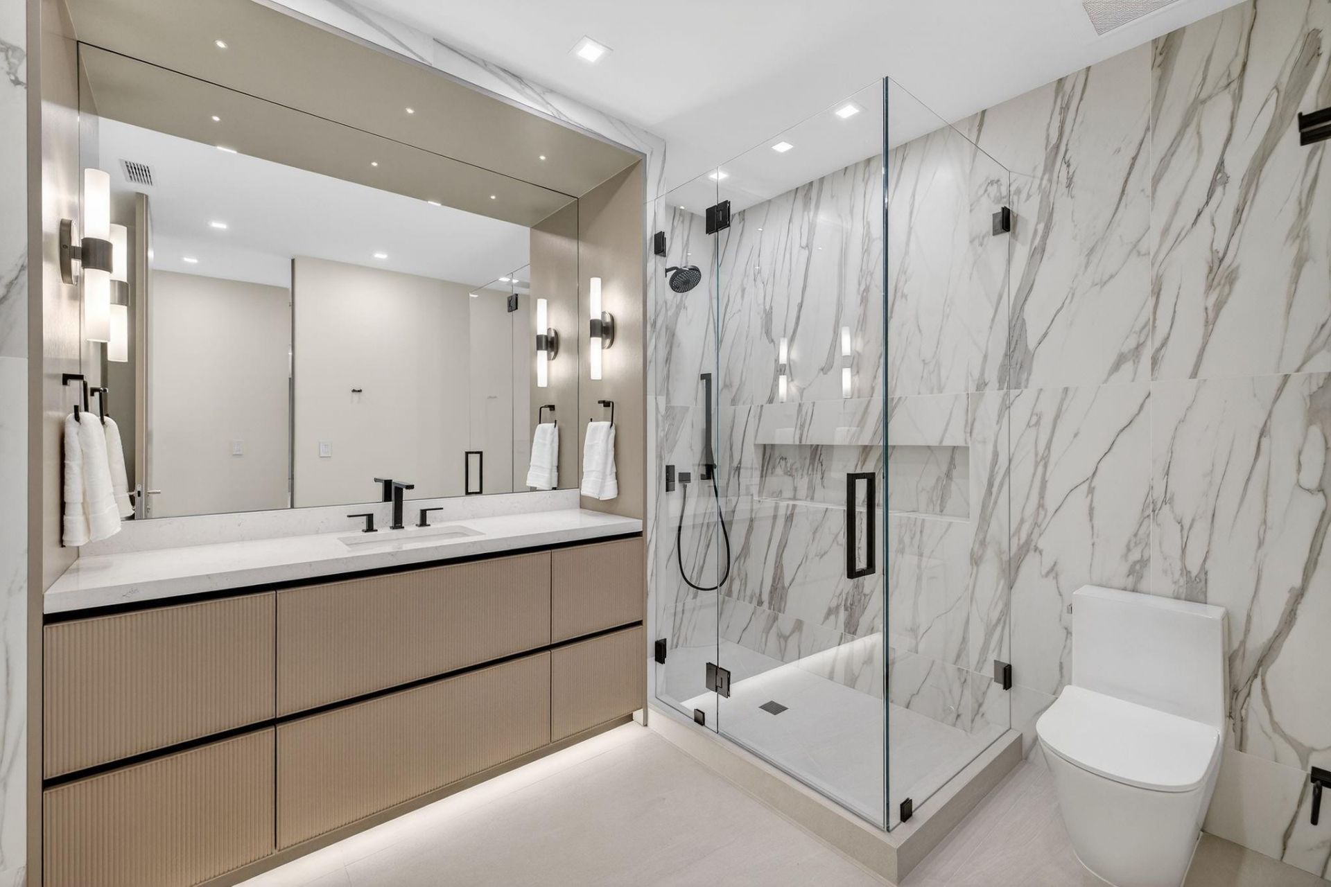 2533 Aqua Vista Blvd, Fort Lauderdale, FL 33301 Photo