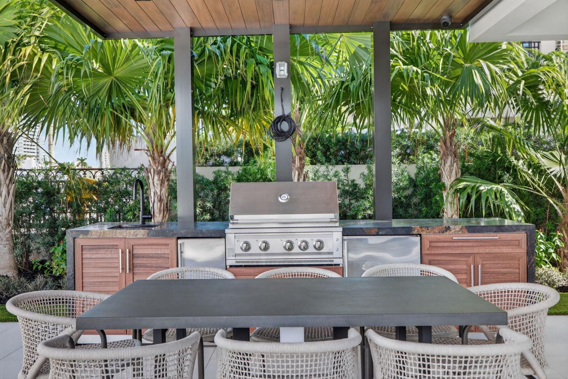 2533 Aqua Vista Blvd, Fort Lauderdale, FL 33301 Photo