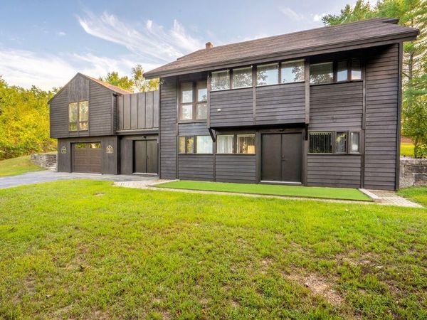 2 Flynn Road, Raymond, ME 04071