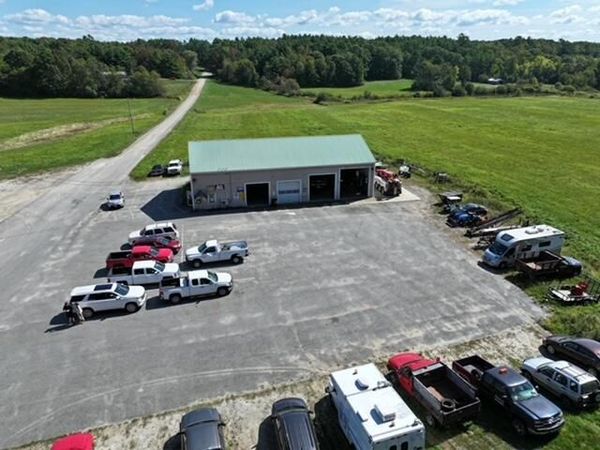 5 Amity Lane, Pittston, ME 04345