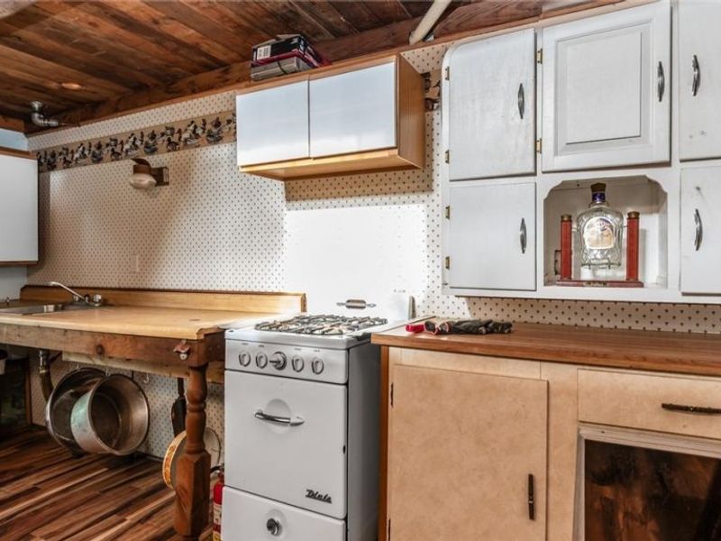 55289 Iowa Road, Cumberland, OH 43732 Photo 13