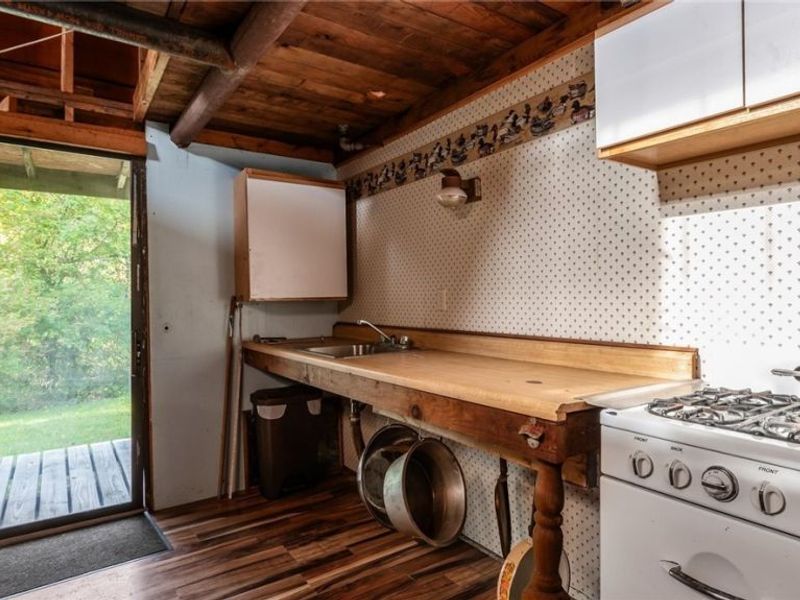 55289 Iowa Road, Cumberland, OH 43732 Photo 14