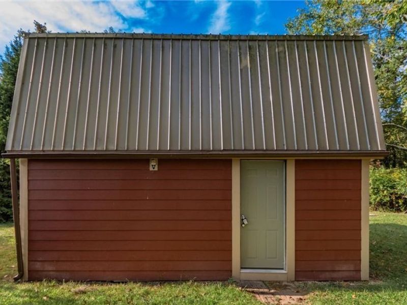 55289 Iowa Road, Cumberland, OH 43732 Photo 3