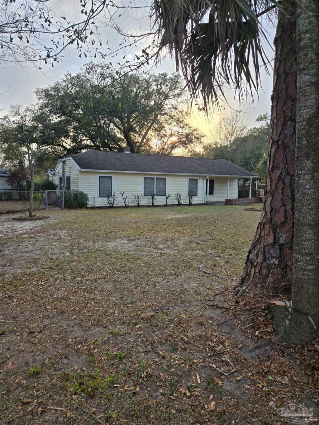 32 Bertram St, Pensacola, FL 32506 Main Photo
