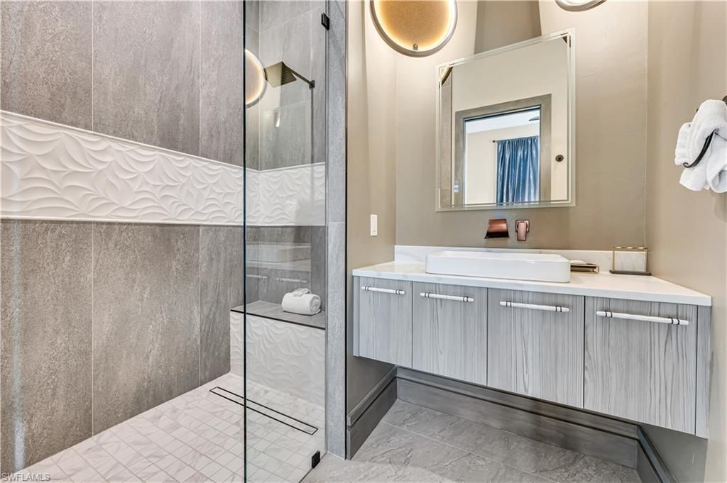 836 Miramar Ct, Cape Coral, FL 33904 Photo