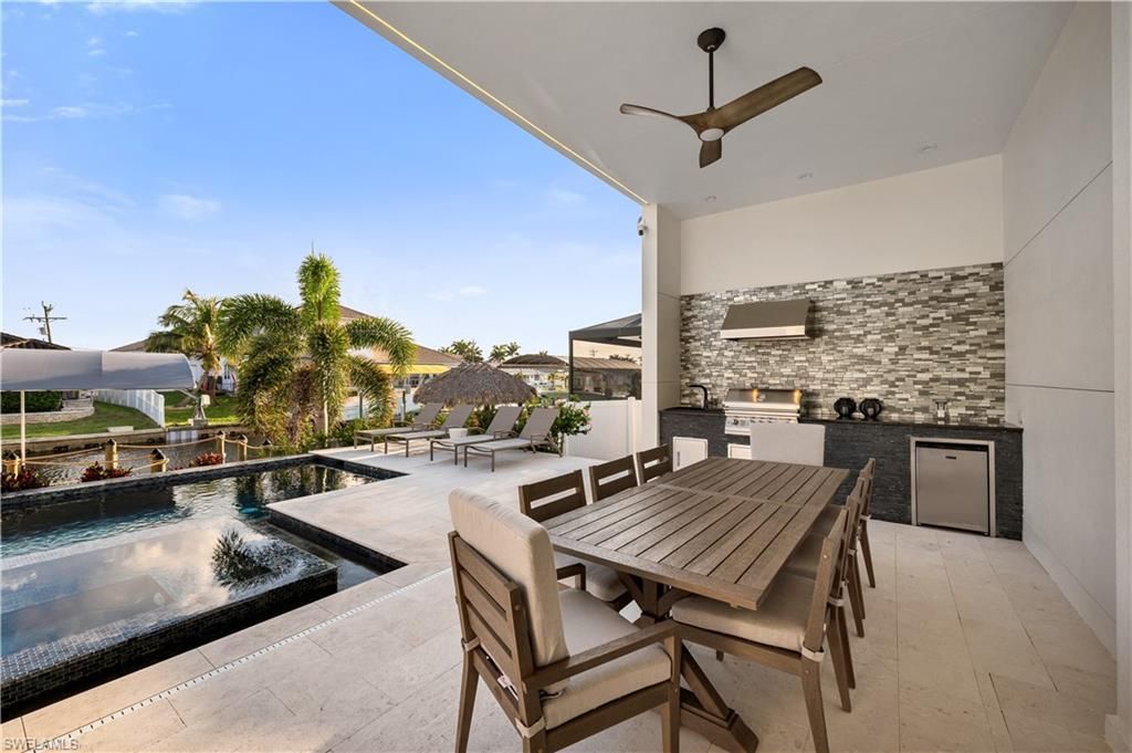 836 Miramar Ct, Cape Coral, FL 33904 Photo