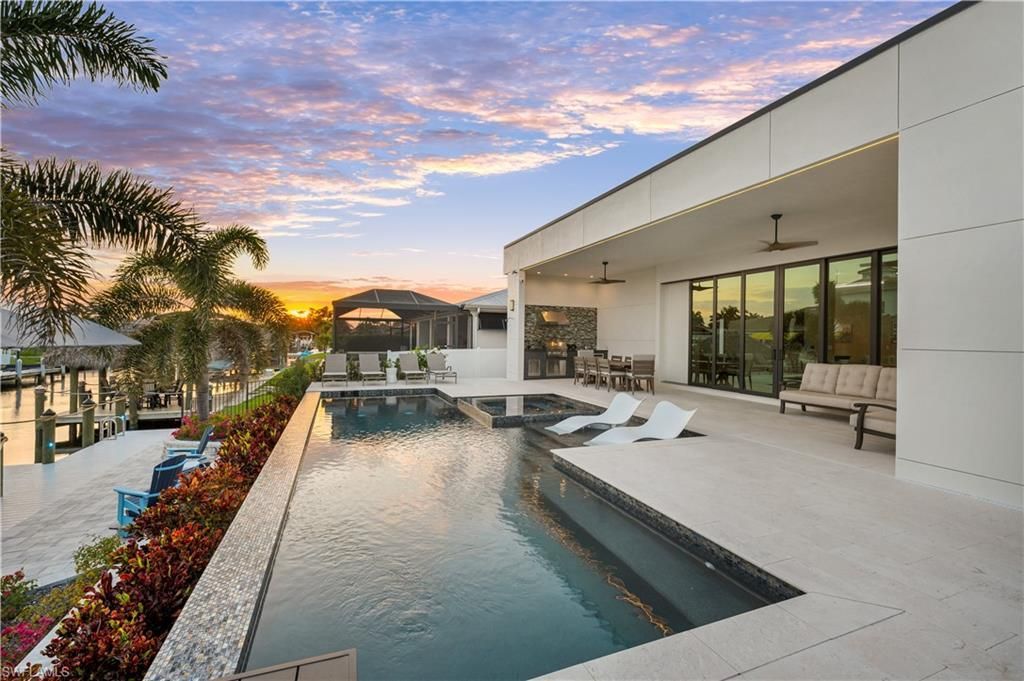 836 Miramar Ct, Cape Coral, FL 33904 Photo