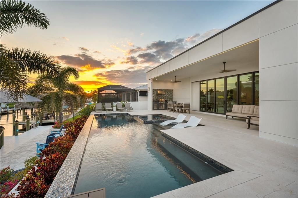 836 Miramar Ct, Cape Coral, FL 33904 Photo