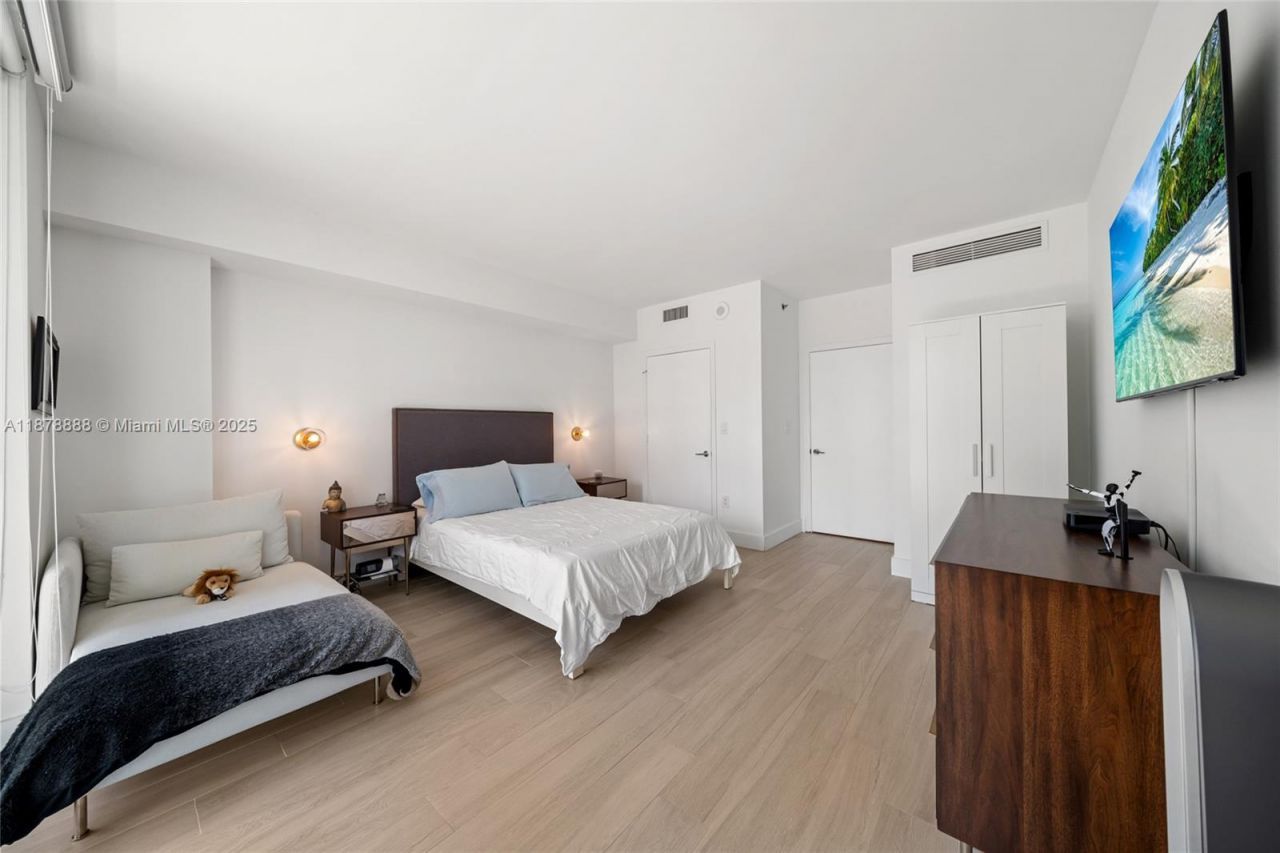 55 SE 6th St, Unit 1908, Miami, FL 33131 Photo