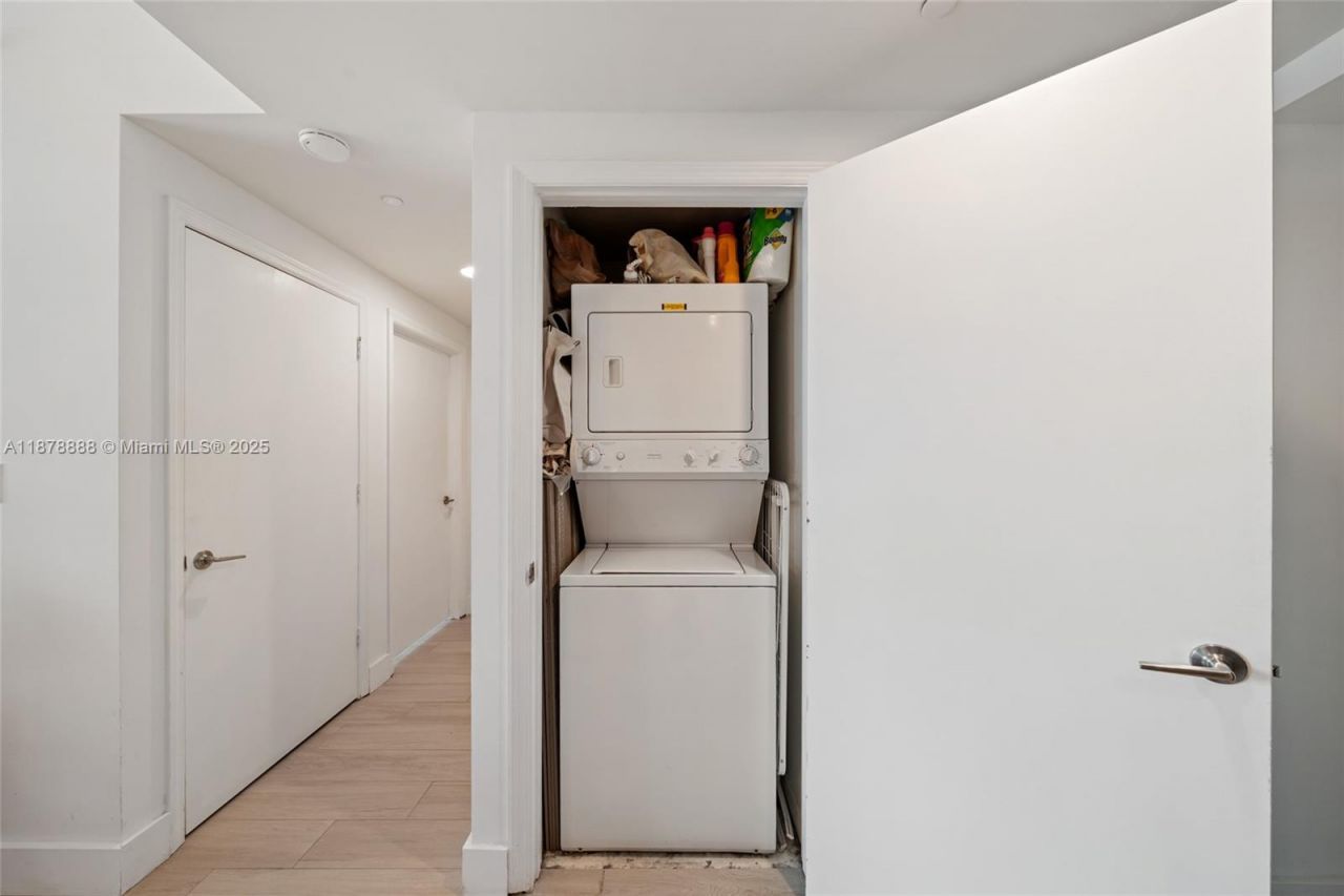 55 SE 6th St, Unit 1908, Miami, FL 33131 Photo