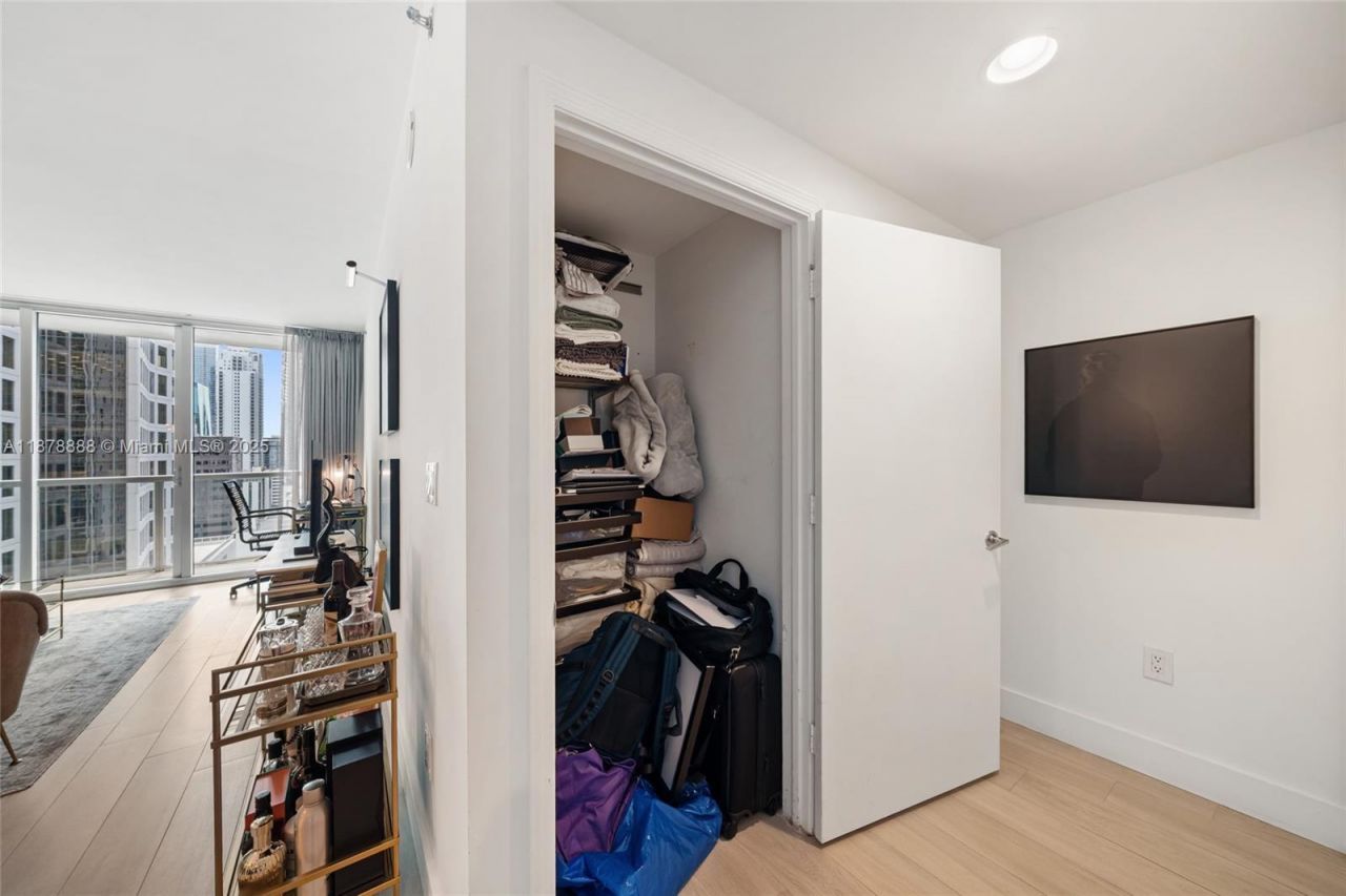 55 SE 6th St, Unit 1908, Miami, FL 33131 Photo