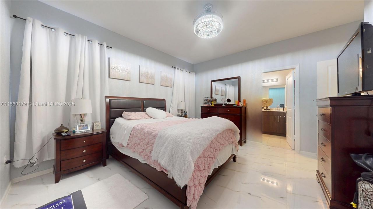 1452 SE 24th Ave, Homestead, FL 33035 Photo