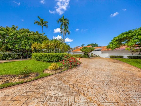 10204 SW 96th Ct, Miami, FL 33176