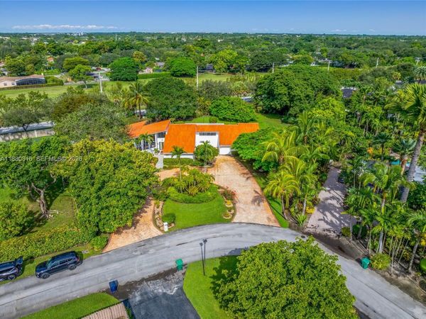 10204 SW 96th Ct, Miami, FL 33176