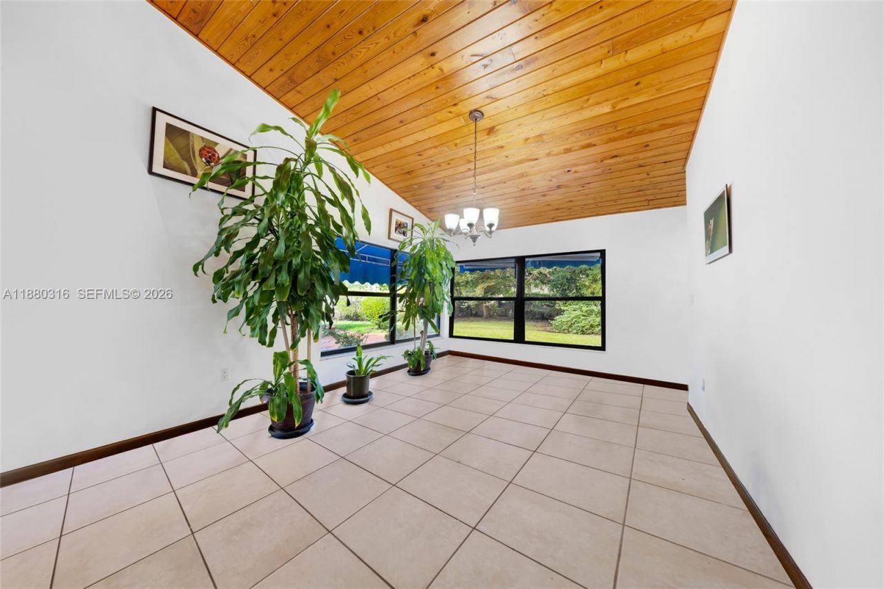 10204 SW 96th Ct, Miami, FL 33176 Photo