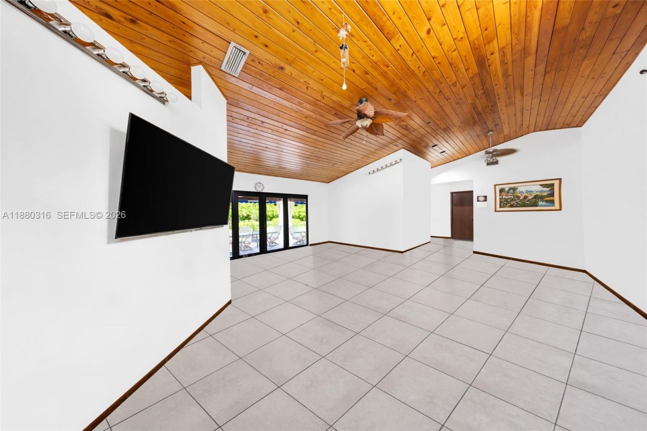 10204 SW 96th Ct, Miami, FL 33176 Photo