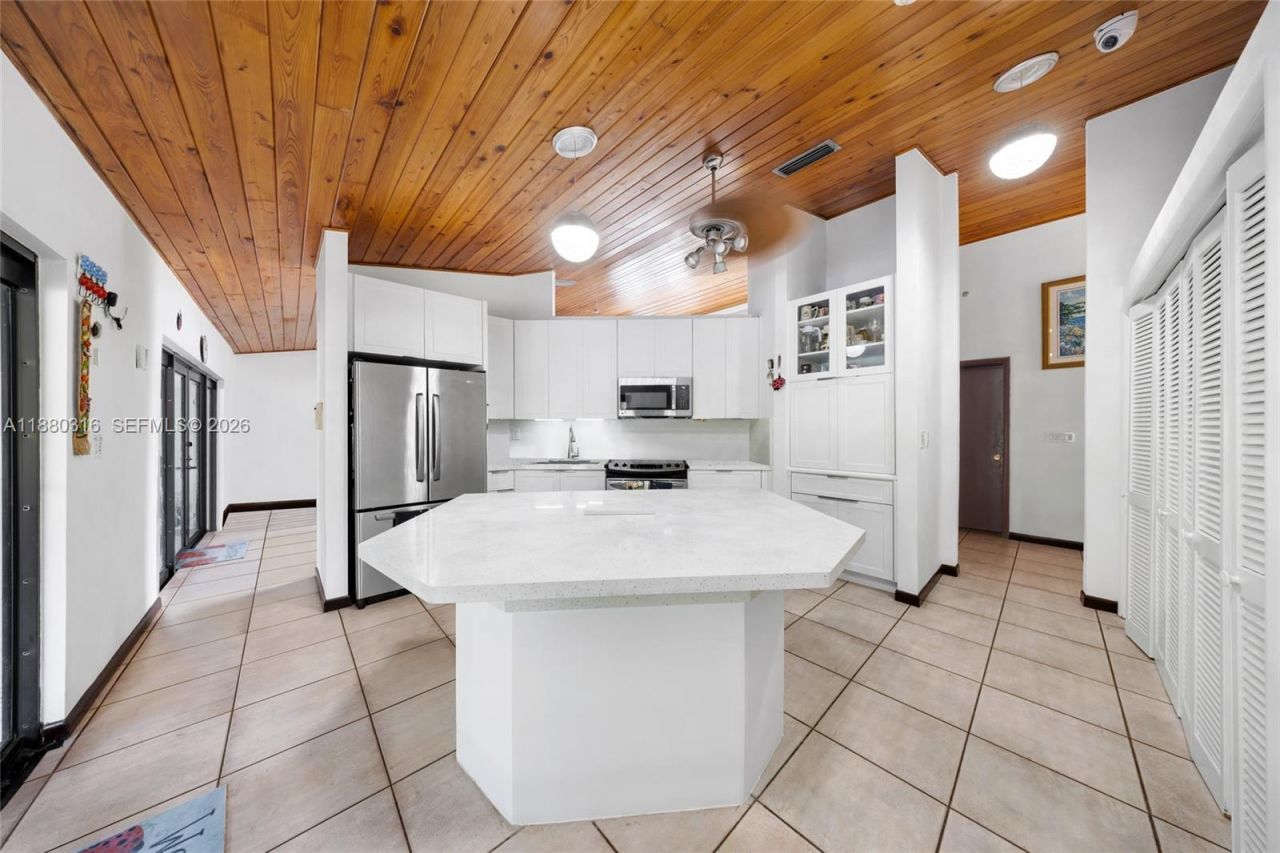 10204 SW 96th Ct, Miami, FL 33176 Photo