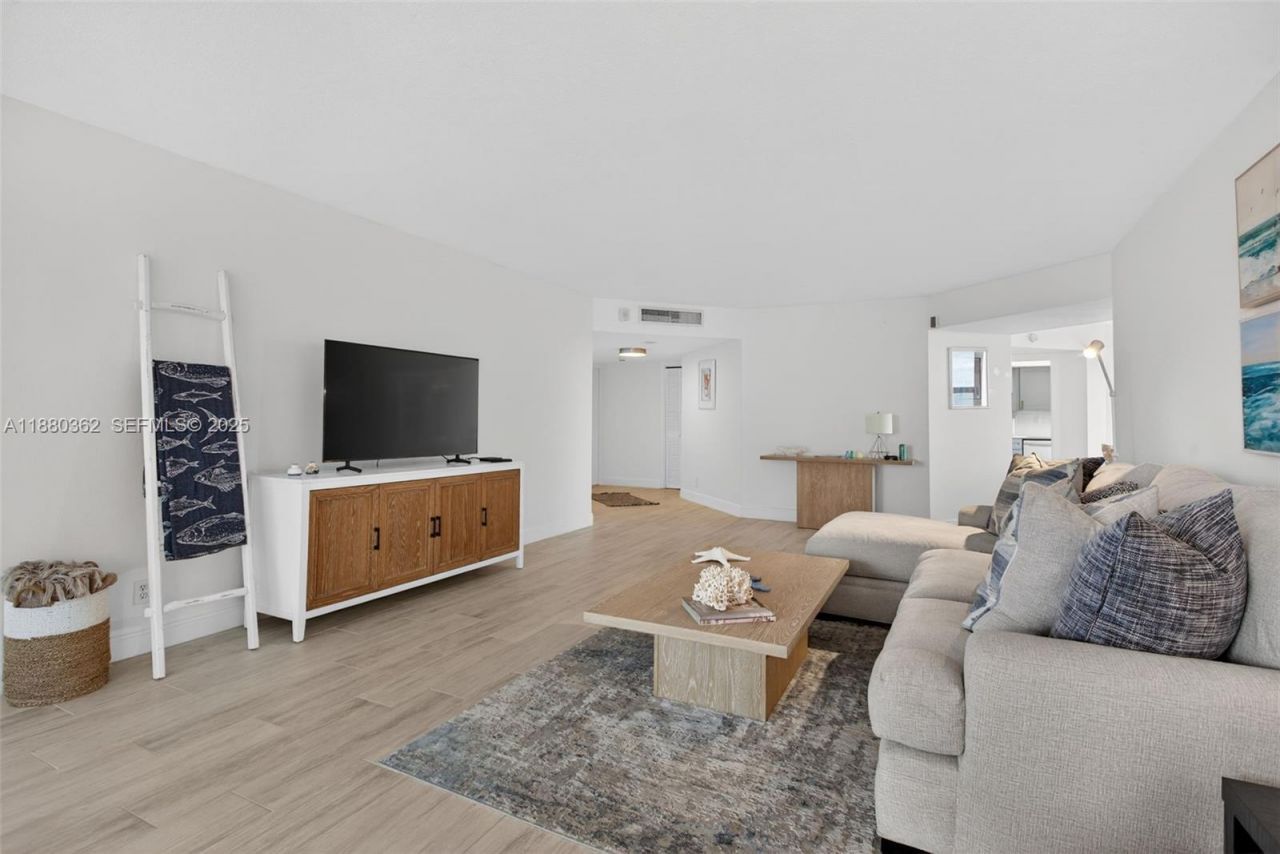 1340 S Ocean Blvd, Unit 407, Pompano Beach, FL 33062 Photo