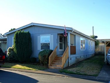 4252 Lemon St NE, Salem, OR 97305