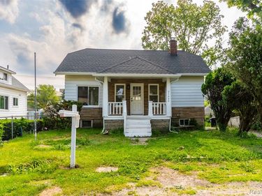 21200 Collingham Avenue, Farmington, MI 48336