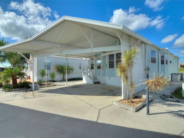 305 ARNOLD PALMER DRIVE, DAVENPORT, FL 33837