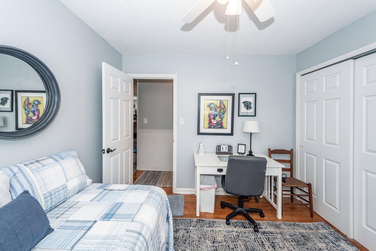 7758 Barclay Avenue Photo 28