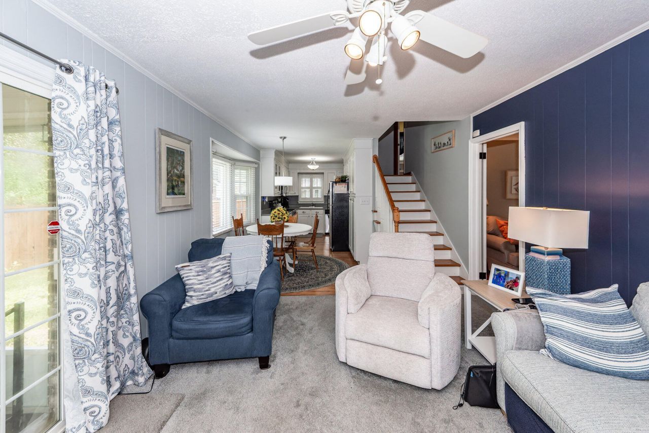 7758 Barclay Avenue Photo 8