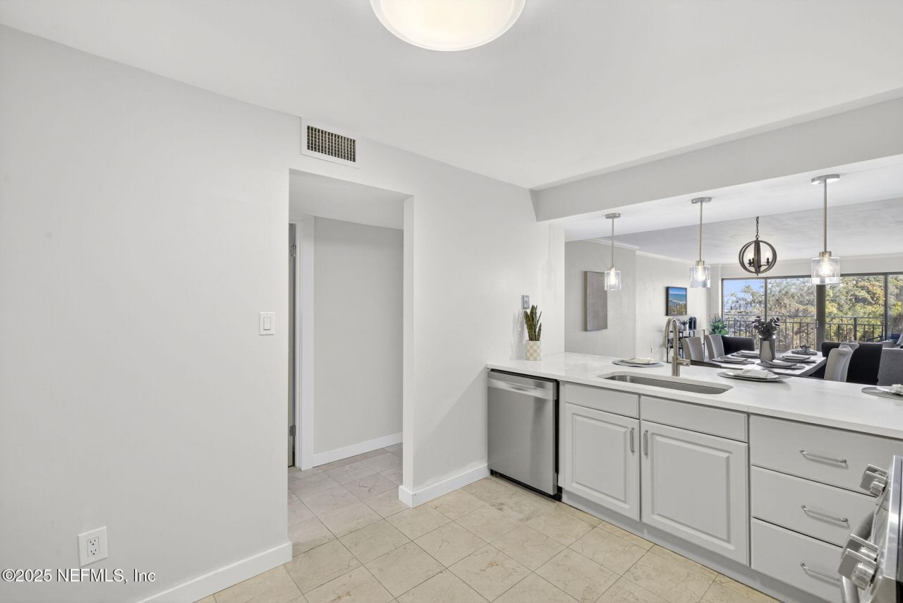 6000 San Jose Boulevard, Unit 4C, Jacksonville, FL 32217 Photo
