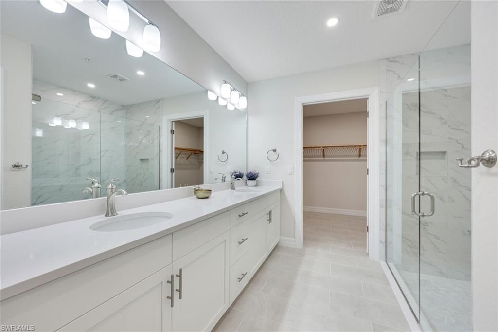 273 Indies Dr E, Unit 102, Naples, FL 34114 Photo