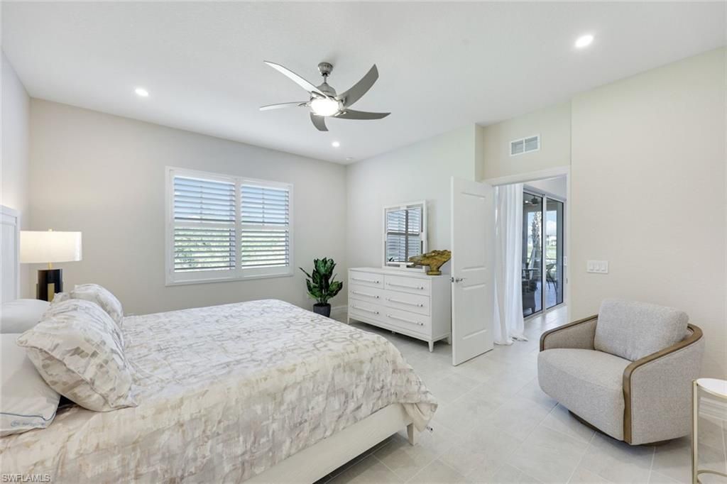 273 Indies Dr E, Unit 102, Naples, FL 34114 Photo