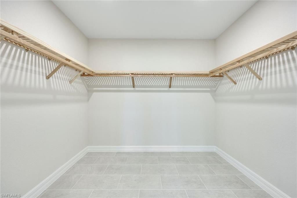 273 Indies Dr E, Unit 102, Naples, FL 34114 Photo