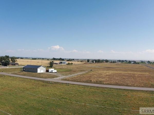 292 N 2340 E, ST ANTHONY, ID 83445
