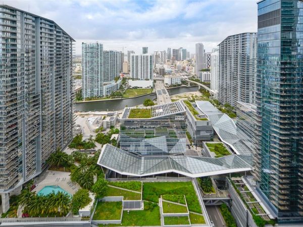 45 SW 9th ST, Unit 4108, Miami, FL 33130