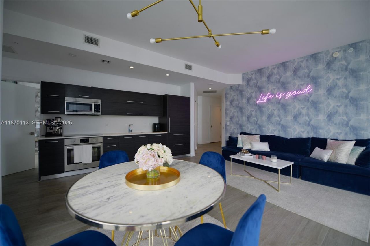 45 SW 9th St, Unit 4108, Miami, FL 33130 Photo