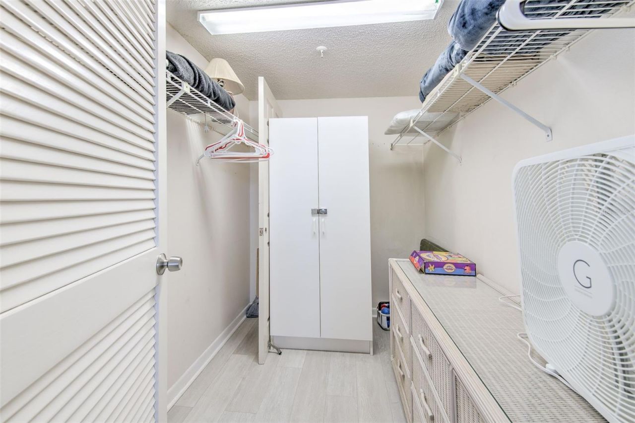 17200 Gulf Boulevard, Unit 401, North Redington Beach, FL 33708 Photo