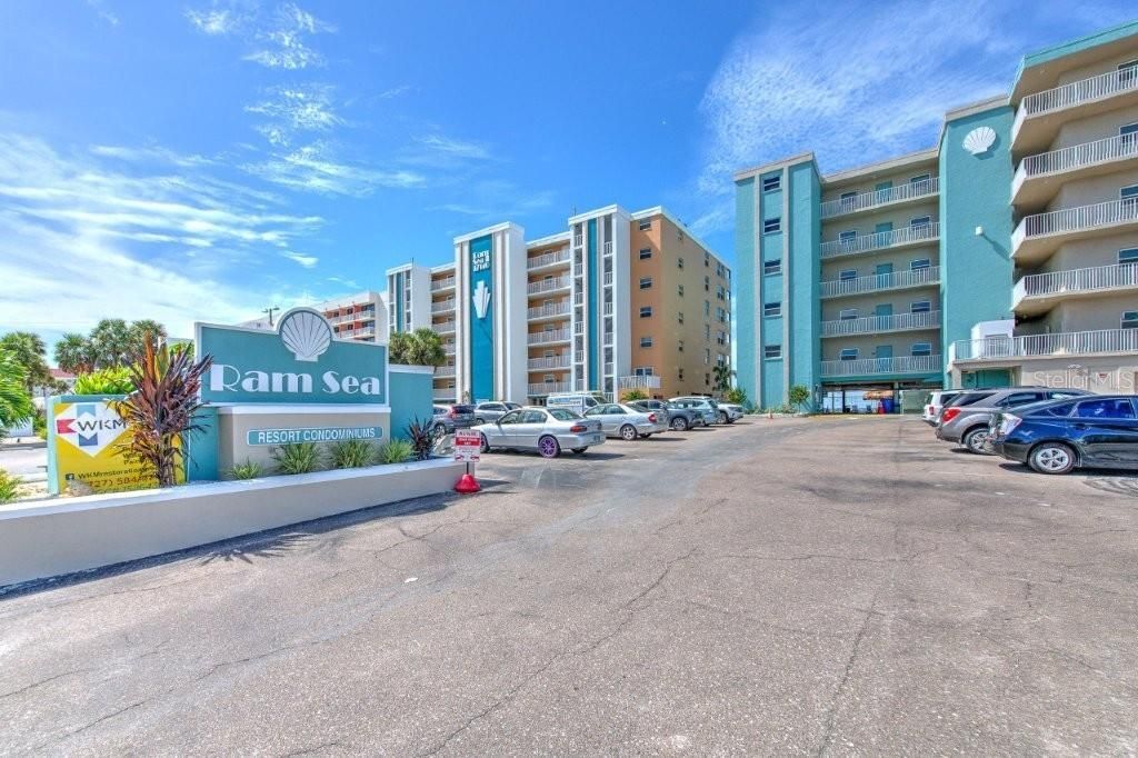 17200 Gulf Boulevard, Unit 401, North Redington Beach, FL 33708 Photo