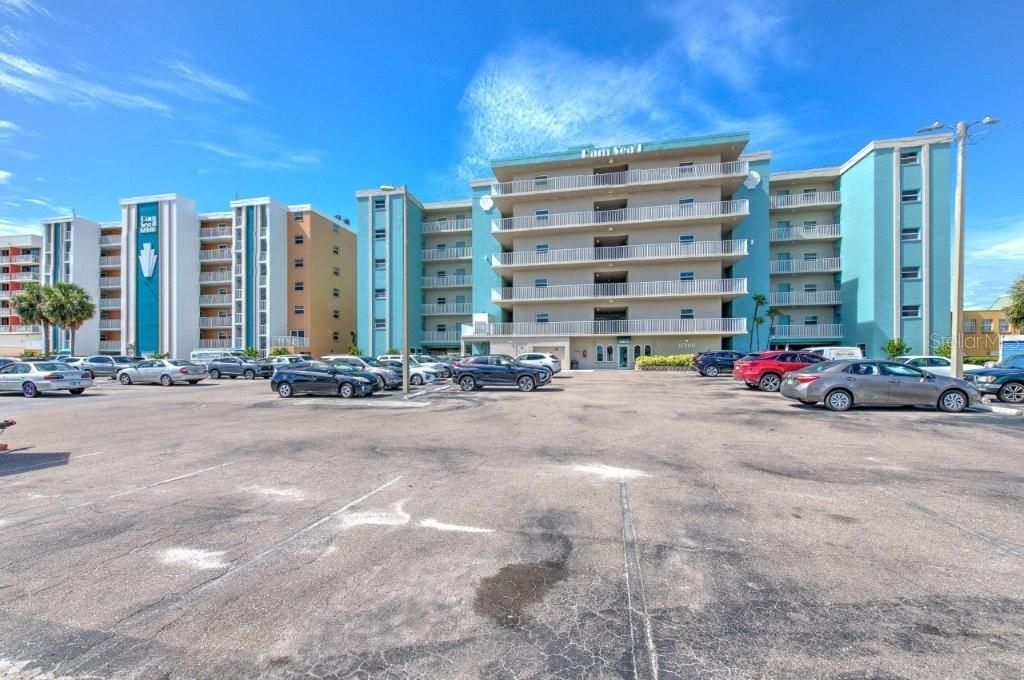 17200 Gulf Boulevard, Unit 401, North Redington Beach, FL 33708 Photo