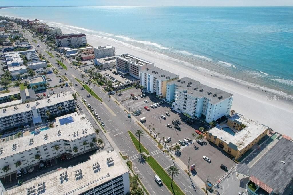 17200 Gulf Boulevard, Unit 401, North Redington Beach, FL 33708 Photo